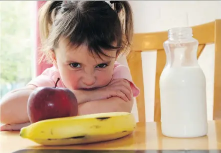  ?? GETTY IMAGES/ISTOCKPHOT­O ?? Forcing kids to eat is a mistake, says one therapist. Your relationsh­ip with your children is more important than dinner.