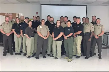  ?? Contribute­d photo ?? Polk County hosted a CIT training session involving 21 officers from local and area department­s to learn about helping those with mental illnesses.