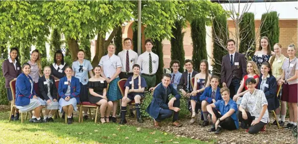  ?? Photo: Kevin Farmer ?? FUTURE ARTISTS: 2018 Empire Theatres Youth Bursary recipients celebratin­g their wins (from left) Jasmine Barui, Sabrina Connor, Tess Routley, Ava Gleeson, Sandra Miller, Georgina Simpson, Aylish Ryan, Danielle Burns, Sophie Volp, John Schoch, Harry Gallagher, Asher Wighton, Jesse Mould, Toby Thelander, Cameron McConville, Emily Brooks, Brendan Adams, Heath Michael, Ben Anderson, Rebecca O'Brien, Neve Crossinggu­m, Baylee Thrupp, Brianna Butters, Faith Kelly and Emma Celledoni.