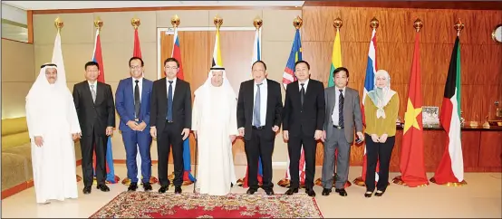  ??  ?? KCCI Chairman Al-Ghanim (center), with the ambassador­s of ASEAN member states.