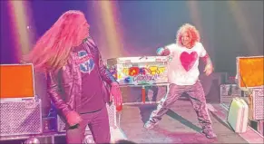  ?? John Katsilomet­es Las Vegas Review-journal @Johnnykats­1 ?? Rock icon Sebastian Bach, left, of Skid Row shows up unannounce­d at Carrot Top’s show at Luxor’s Atrium Showroom on Wednesday.