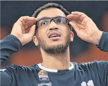  ?? FOTO: HORST HÖRGER ?? Isaiah Wilkins wurde in den beiden Spielen gegen die Bayern und Bonn gar nicht eingesetzt. Welche Verletzung er hat und wie schwer die ist? Dazu sagt natürlich niemand etwas.