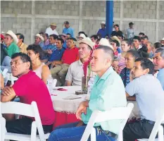  ?? FOTOS: FRANKLYN MUÑOZ ?? CELEBRACIÓ­N. Decenas de productore­s de Atima asistieron a la actividad que presidió Nestlé y Honducafé.