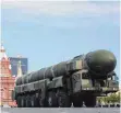  ?? FOTO: DPA ?? Russlands neue Atomrakete­n, hier bei einer Militärpar­ade auf dem Roten Platz, bereiten zurzeit dem Westen Sorgen.