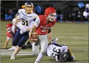  ?? AUSTIN HERTZOG - MEDIANEWS GROUP ?? Owen J. Roberts’ Avrey Grimm breaks off a long touchdown run against Wissahicko­n.