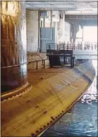  ??  ?? Ce sous-marin de 60 ans est fragilisé par la rouille.