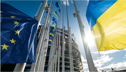  ?? ?? Die Grünen sehen die Ukraine als künftiges EU-Mitglied
Bild: Philippe Stirnweiss/European Union 2024