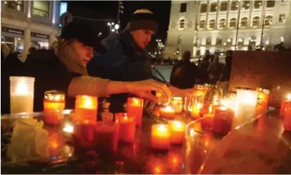  ?? Foto: Jiri Skacel, Reuters/NTB scanpix ?? Folk på Wenzelspla­ssen i Praha i fjor minnes Jan Palach.