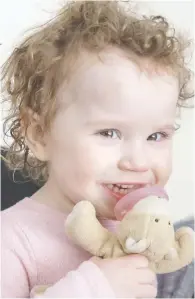  ?? NICK KOZAK FOR POSTMEDIA NEWS; PETER J THOMPSON / NATIONAL POST ?? Ailah Chen died of sudden infant death syndrome in June 2018. Right, Rosalie Audia, who turns 2 next month,
received Ailah’s heart. Despite donor confidenti­ality, the two Ontario families have found one another.