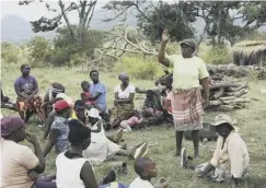 ??  ?? 0 Villagers celebrate after Robert Mugabe resigned
