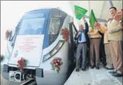  ?? HANDOUT ?? DMRC chief Mangu Singh flags off the trial run.