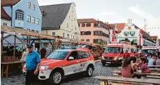  ?? Foto: Nicole Simüller ?? Die Mittelalte­rlichen Markttage in Aichach waren schon vorbei, da passierte beim Ab bau ein schwerer Unfall. Vier Helfer wurden verletzt.