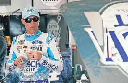  ?? JOHN RAOUX/AP ?? Kevin Harvick, seen Feb. 19, is in his ninth season driving the No. 4 Ford for SHR, the team that led him to his only Cup title in their 2014 debut season.