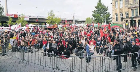  ?? FOTO: DGB DÜSSELDORF ?? Die Maikundgeb­ung ist vom Hofgarten zum Johannes-Rau-Platz umgezogen, hier ein Archivbild aus dem Vorjahr.