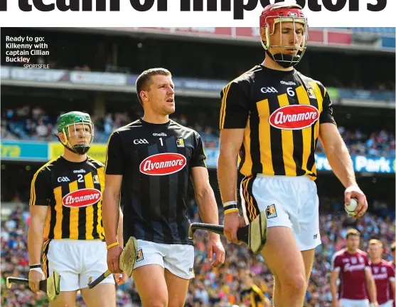  ?? SPORTSFILE ?? Ready to go: Kilkenny with captain Cillian Buckley