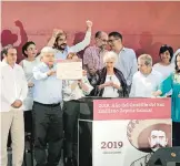  ??  ?? firmó el decreto del año de Emiliano Zapata /ALEJANDRO AGUILAR