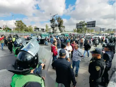  ?? ARCHIVO LAURA LOVERA ?? de transporti­stas provocó caos el jueves pasado en la ciudad