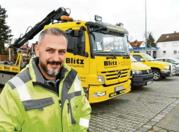  ?? Fotos: Silvio Wyszengrad ?? Volkan Cindil ist Inhaber des „Blitz-Abschleppd­ienstes“. Unter Betroffene­n hat seine Firma keinen guten Ruf – Auftraggeb­er aber schätzen die Abschleppf­irma.