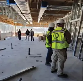  ?? (Special to The Commercial) ?? A new Cancer Center on the JRMC campus is to be completed by the end of this year. Shown here are workers with CDI Contractor­s, the general contractor for the project.