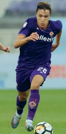  ??  ?? Federico Chiesa, centrocamp­ista/attaccante della Fiorentina