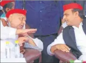  ?? HT PHOTO ?? SP patriarch Mulayam Singh Yadav at PSPL chief Shivpal Yadav’s first show of strength in Lucknow on Sunday; (right) at a public rally held by Akhilesh Yadav in Firozabad on Friday