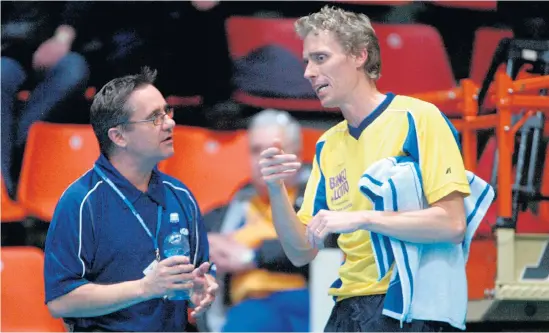  ?? Arkivbild: Rickard Nilsson ?? Stellan Bengtsson (till vänster) coachade Jörgen Persson när han vann Vm-guld 1991. Bilden är från SOC i Malmö 2003. Nu samarbetar Hallands båda världsmäst­are på nytt då Bengtsson kliver in som assisteran­de tränare till Persson under VM i USA i november.
