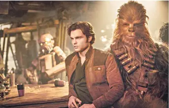  ?? JONATHAN OLLEY /LUCASFILM LTD. ?? En esta historia, Han Solo conoce a Chewbacca, con quien vivirá grandes aventuras galácticas.