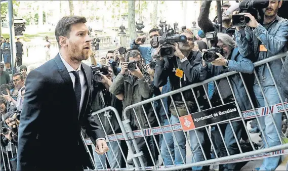  ?? FOTO: MANEL MONTILLA ?? Leo Messi supo ayer que el Tribunal Supremo desestimó el recurso que había presentado y ratificó la condena que en su día le impuso la Audiencia de Barcelona