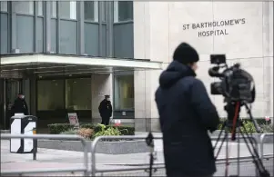  ??  ?? Media outside St Bartholome­w’s Hospital in London, where the Duke was treated