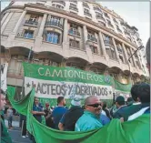  ??  ?? PABLO. El adjunto de Camioneros es la cara más dura de los Moyano contra Macri.