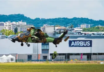  ?? Foto: PIGEYRE Pascal Masterfilm­s/Airbus Helicopter­s ?? Deutschlan­d will wohl den Kampfhubsc­hrauber Tiger nicht weiterentw­ickeln.