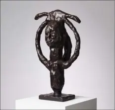  ??  ?? Picasso, Rodin, Degas. Inspiratio­nskilderne ligger lige for, men Tal R er altid helt sin egen og fra sin egen tid: ”Lille danser”, 2018, patineret bronze, 79 x 47 x 34 cm.