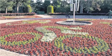  ?? FOTO: STADT DÜSSELDORF ?? Sogar die Gestaltung der Zierbeete im Nordpark steht derzeit im Zeichen der Tour de France.