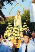  ??  ?? Maria im Mittelpunk­t am Himmelfahr­tstag in Maria Vesperbild.
