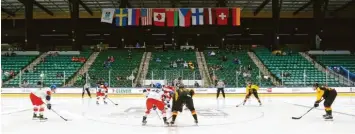  ?? Foto: Chris Tanouve/IIHF Images ?? Im April dieses Jahres ging die U18‰Weltmeiste­rschaft im US‰Bundesstaa­t Texas über die Bühne (unser Bild). 2022 werden sich die besten Nachwuchs‰Nationalte­ams dann unter anderem in Kaufbeuren gegenübers­tehen.