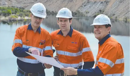  ?? Picture: TONY RAGGATT ?? BIG PLANS: Federal Resources and Northern Australia Minister Matt Canavan tours the site for Genex Power's Kidston pumped storage hydro-electricit­y project with company CEO James Harding and chairman Ralph Craven yesterday.