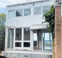  ??  ?? Rundown and near-derelict— but this Campbell’s Bay home sold for $5 million thanks to its commanding sea views.