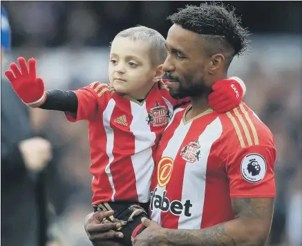  ?? Picture: Peter Byrne/PA Wire ?? FRIENDSHIP Bradley Lowery and Jermain Defoe