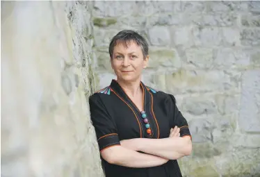  ?? Dominick Walsh ?? Anne Enright hat derzeit eines der feinsten Händchen für vielschich­tige Familienge­schichten.