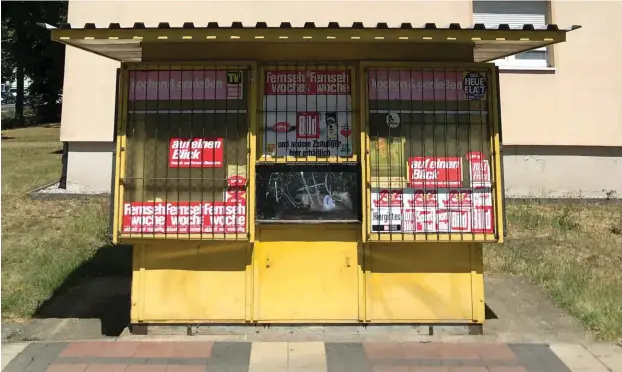  ?? Foto: Andreas Metz ?? Dieser Kiosk in Hoyerswerd­a steht als einer der letzten seiner Art unter Denkmalsch­utz.