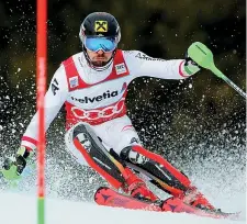  ?? (Getty Images) ?? Lui Marcel Hirscher, 28 anni, austriaco, in azione durante lo slalom di Adelboden. Per il fuoriclass­e ieri si è trattato del 52esimo successo in carriera in Coppa del mondo