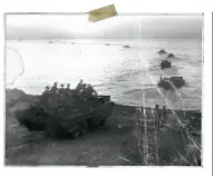  ??  ?? Amfibiekør­etøjerne DUKW i Messina på Sicilien. De skal krydse det smalle straede til fastlandet den 3. september 1943 under »Operation Baytown«.