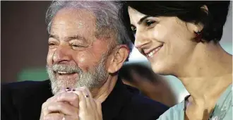  ?? Mateus Bonomi/AGIF/Folhapress ?? Lula participa do congresso do PC do B que lançou Manuela D’Ávila como pré-candidata