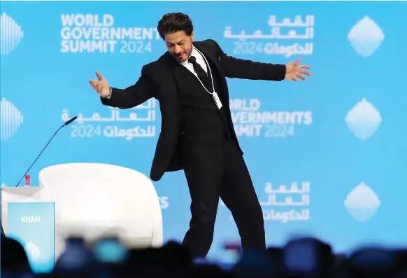  ?? Chris Whiteoak / The National ?? Shah Rukh Khan criticised Hollywood for overlookin­g him, in a speech at the World Government­s Summit in Dubai yesterday