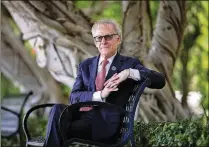  ?? DAMON HIGGINS / THE PALM BEACH POST ?? David Ignatius, spy novelist and Washington Post foreign affairs columnist, spoke at the Society of the Four Arts on Tuesday about a variety of topics including creating an opera based on Machiavell­i’s “The Prince.”