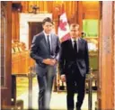  ?? AFP ?? Justin Trudeau (izq.) y Emmanuel Macron, ayer, en el Parlamento canadiense en Ottawa.