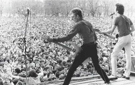  ?? Agf ?? Sul palco Nella primavera 1978 il Rar insieme all’Anti-Nazi League organizzò un concerto a Victoria Park per opporsi al rigurgito del razzismo in Gran Bretagna