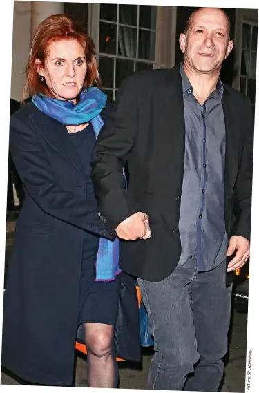  ?? Picture:SPLASHNEWS ?? Helping hand: The Duchess with American financier Howard Lutnick this week