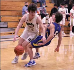  ?? PILOT PHOTO/RUDY MARQUEZ ?? Cole Mckinney (right) of Triton tries to get the charge call against Argos’ Ted Redinger when the two teams met earlier this season. Will the rivals end up in the sectional final like they did last year?