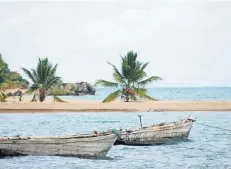  ?? ARCHIVFOTO: CAROLA FRENTZEN/DPA ?? Weiße Strände im Westen von Burundi am Ufer des Tanganjika-Sees, etwa 60 Kilometer südlich der Hauptstadt Bujumbura.